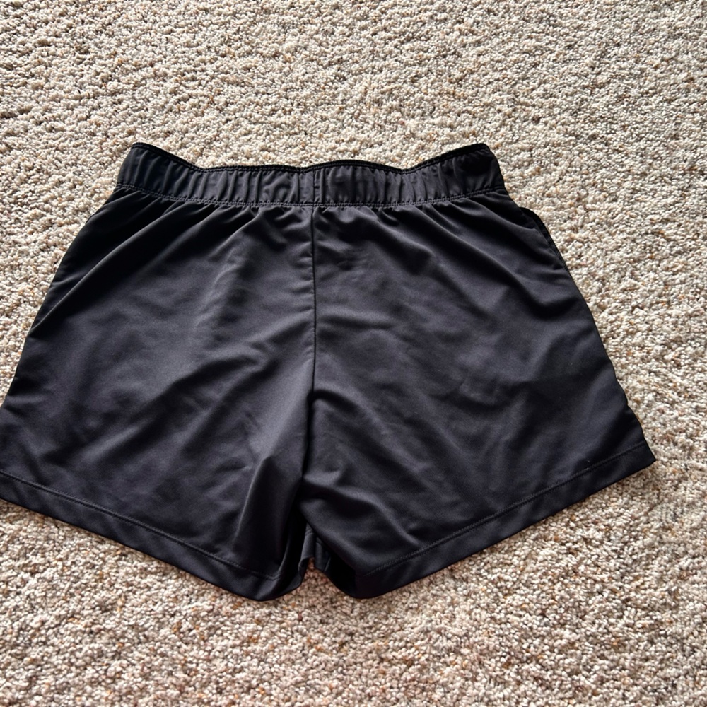 Nike Black Shorts - Picture 4 of 6